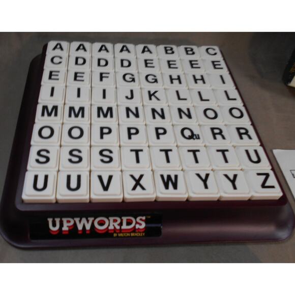 Vintage 1983 Upwords Milton Bradley #4312 Complete 3-Dimensional Word Game - Picture 3 of 10
